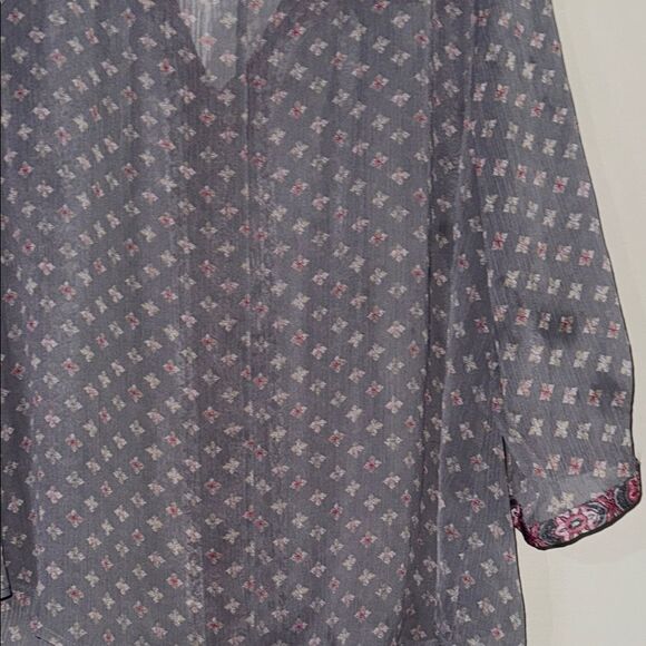 Maurices Gray and White Relaxed Tunic Blouse - Picture 10 of 12